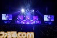 『アイマス ミリオンライブ！』13thライブDAY2リポート。二階堂千鶴の主演公演は“Grand bal masqué”のテーマにピッタリのゴージャスなライブ。新曲『ムーンライト・プロムナード』がオープニングを飾る
