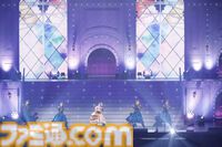 『アイマス ミリオンライブ！』13thライブDAY2リポート。二階堂千鶴の主演公演は“Grand bal masqué”のテーマにピッタリのゴージャスなライブ。新曲『ムーンライト・プロムナード』がオープニングを飾る