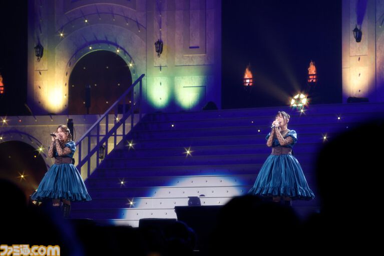 『アイマス ミリオンライブ！』13thライブDAY2リポート。二階堂千鶴の主演公演は“Grand bal masqué”のテーマにピッタリのゴージャスなライブ。新曲『ムーンライト・プロムナード』がオープニングを飾る