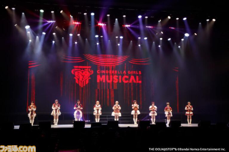 『アイマス シンデレラガールズ』初のミュージカル “STARLIGHT HIGH SCHOOL!”リポート。アイドルの心情に寄り添ったライブパフォーマンスと良テンポのコメディが気持ちいい濃密な2時間