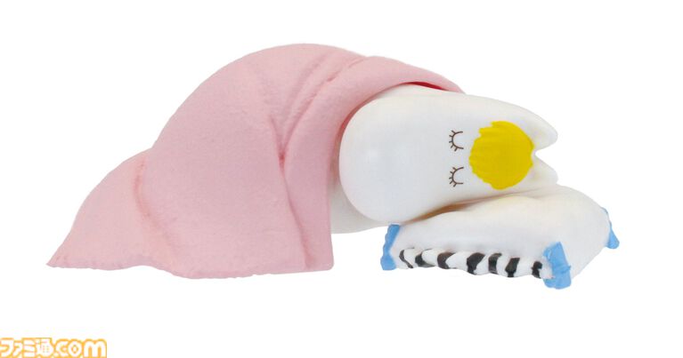 ムーミンやスナフキンたちがすやすや眠る姿がかわいい。新作マスコットガチャが6月中旬に発売。取り外し可能な小物つき