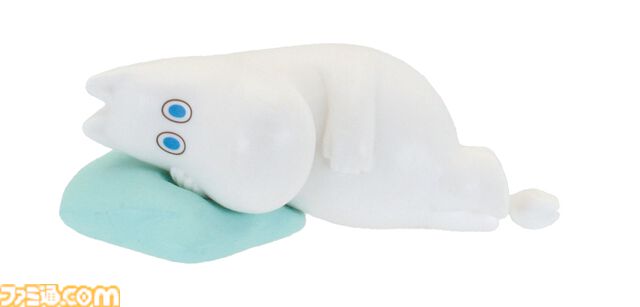 ムーミンやスナフキンたちがすやすや眠る姿がかわいい。新作マスコットガチャが6月中旬に発売。取り外し可能な小物つき