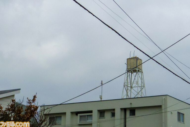 『NTE: Neverness to Everness』で「給水タンクの夢」を叶えてしまった話。現代都市オープンワールドと現実の街を行き来する楽しさ
