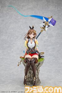 『ライザのアトリエ3』パッケージ絵のライザが1/7スケールフィギュアになって登場。エビテン限定特典でアクリルブロック＆カード型アクスタが付属