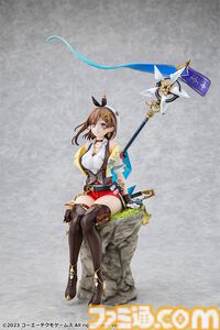 『ライザのアトリエ3』パッケージ絵のライザが1/7スケールフィギュアになって登場。エビテン限定特典でアクリルブロック＆カード型アクスタが付属