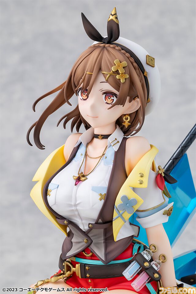 『ライザのアトリエ3』パッケージ絵のライザが1/7スケールフィギュアになって登場。エビテン限定特典でアクリルブロック＆カード型アクスタが付属