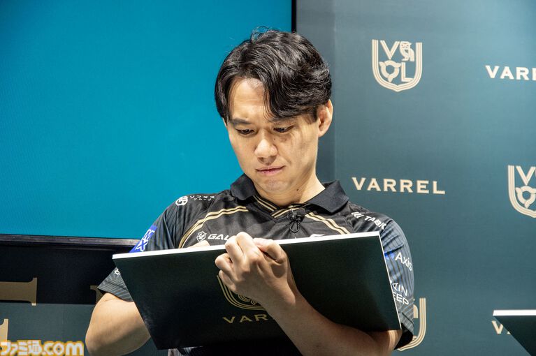 宇野昌磨さんがVARREL加入。これは事件だ。「ゲームは甘い世界じゃない」と言い続けた男はプロゲーマーという肩書きを拒否し、もっと深く「おれたちの宇野昌磨」になった