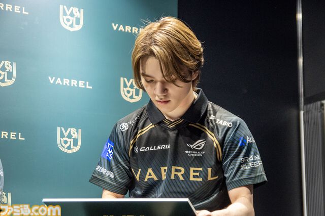 宇野昌磨さんがVARREL加入。これは事件だ。「ゲームは甘い世界じゃない」と言い続けた男はプロゲーマーという肩書きを拒否し、もっと深く「おれたちの宇野昌磨」になった