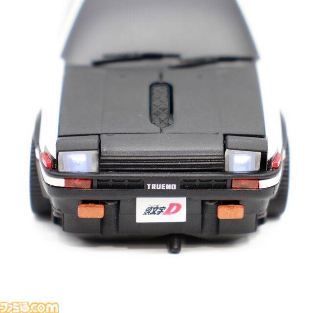 『頭文字D』藤原拓海の愛車ハチロク・トレノ（AE86）無線マウスの刷新モデルが発売。ライト開閉ギミックを搭載し、操作時の安定感と快適性も両立