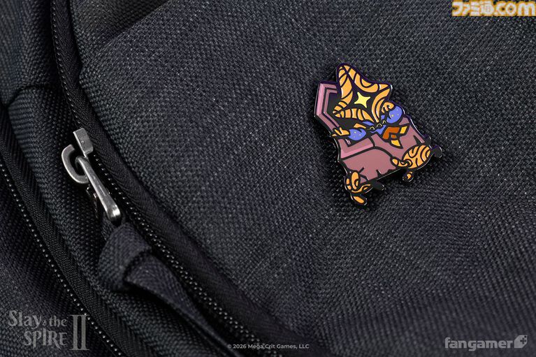 『Slay the Spire 2』5人のプレイアブルキャラがあしらわれたTシャツがクール。ステッカー、ピンバッジなど公式グッズ4点が販売開始