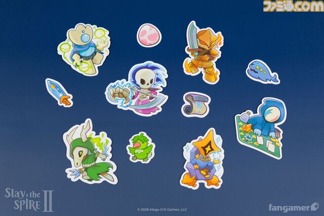 『Slay the Spire 2』5人のプレイアブルキャラがあしらわれたTシャツがクール。ステッカー、ピンバッジなど公式グッズ4点が販売開始