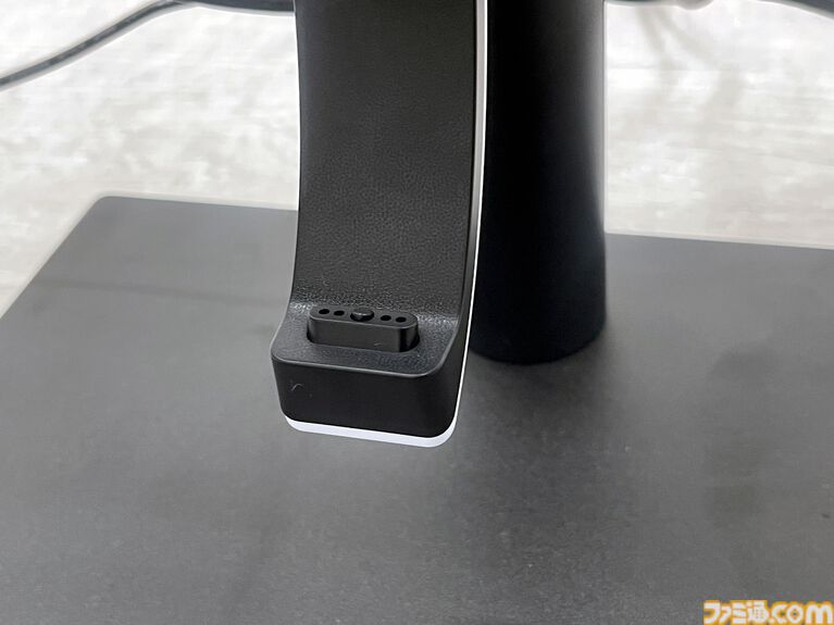 ソニー純正のゲーミングモニター、3Dオーディオスピーカー、アケコンを先行体験。PS5以外での使用も可能で、コンパクトながらに上質なゲーム体験を味わえる