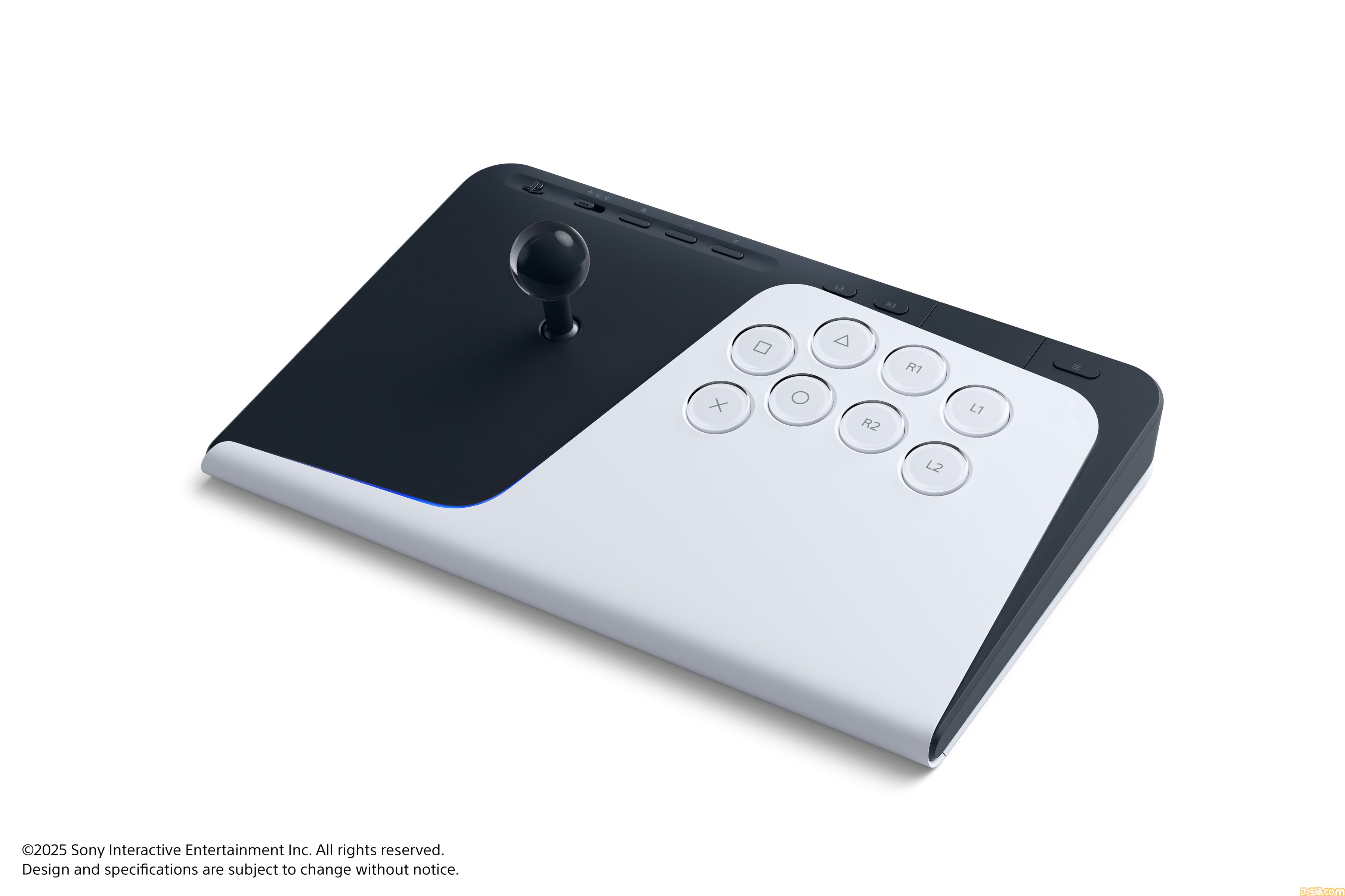 ソニー純正のゲーミングモニター、3Dオーディオスピーカー、アケコンを先行体験。PS5以外での使用も可能で、コンパクトながらに上質なゲーム体験を味わえる
