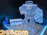 【ドラクエの日】老舗の製氷メーカーがアイスゴーレムとスライムの氷彫刻を作る。創業100年間を超える小野田商店が『ドラゴンクエスト』40周年をお祝い