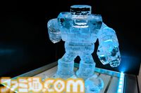 【ドラクエの日】老舗の製氷メーカーがアイスゴーレムとスライムの氷彫刻を作る。創業100年間を超える小野田商店が『ドラゴンクエスト』40周年をお祝い