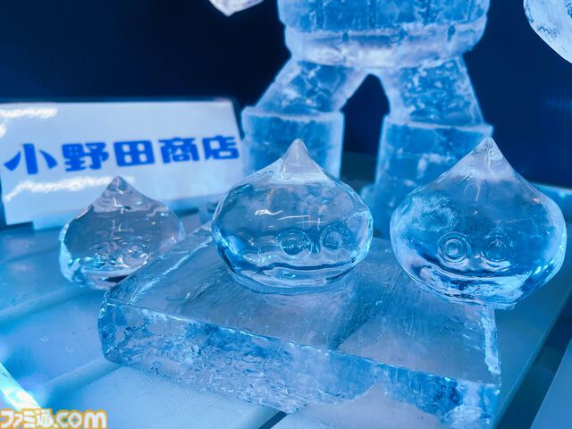 【ドラクエの日】老舗の製氷メーカーがアイスゴーレムとスライムの氷彫刻を作る。創業100年間を超える小野田商店が『ドラゴンクエスト』40周年をお祝い
