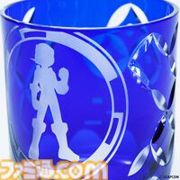 『ロックマンエグゼ』江戸切子の限定コラボグラス（5万9400円）が登場。ロックマンとブルースの2モデルが受注開始