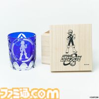 『ロックマンエグゼ』江戸切子の限定コラボグラス（5万9400円）が登場。ロックマンとブルースの2モデルが受注開始