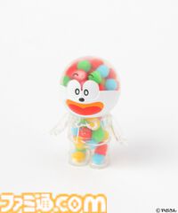 うまい棒、キャベツ太郎のブランケットインクッションが登場。ニコアンドがやおきんとコラボしたオシャレアイテムを6月5日発売