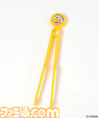 うまい棒、キャベツ太郎のブランケットインクッションが登場。ニコアンドがやおきんとコラボしたオシャレアイテムを6月5日発売