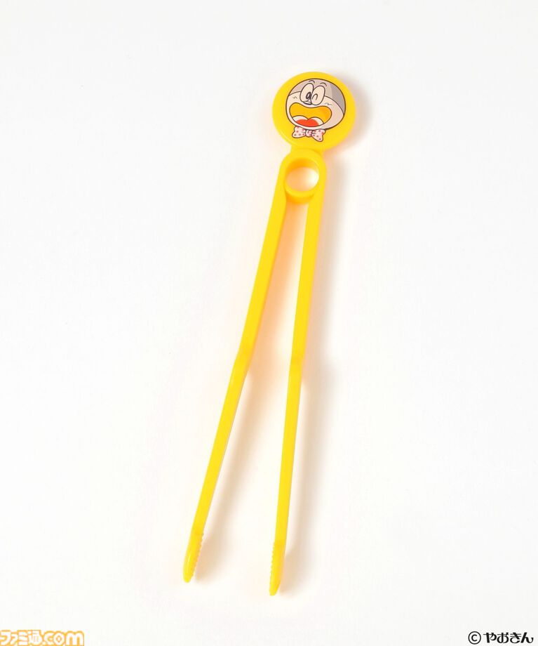 うまい棒、キャベツ太郎のブランケットインクッションが登場。ニコアンドがやおきんとコラボしたオシャレアイテムを6月5日発売
