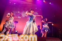 『アイマス シンデレラガールズ』Webラジオ“デレパ”公録イベント第12弾をリポート。プロデューサーが手掛ける今回の公録のテーマは“平成レトロ”。幼少期の微笑ましいエピソードやまさかのカバー曲も