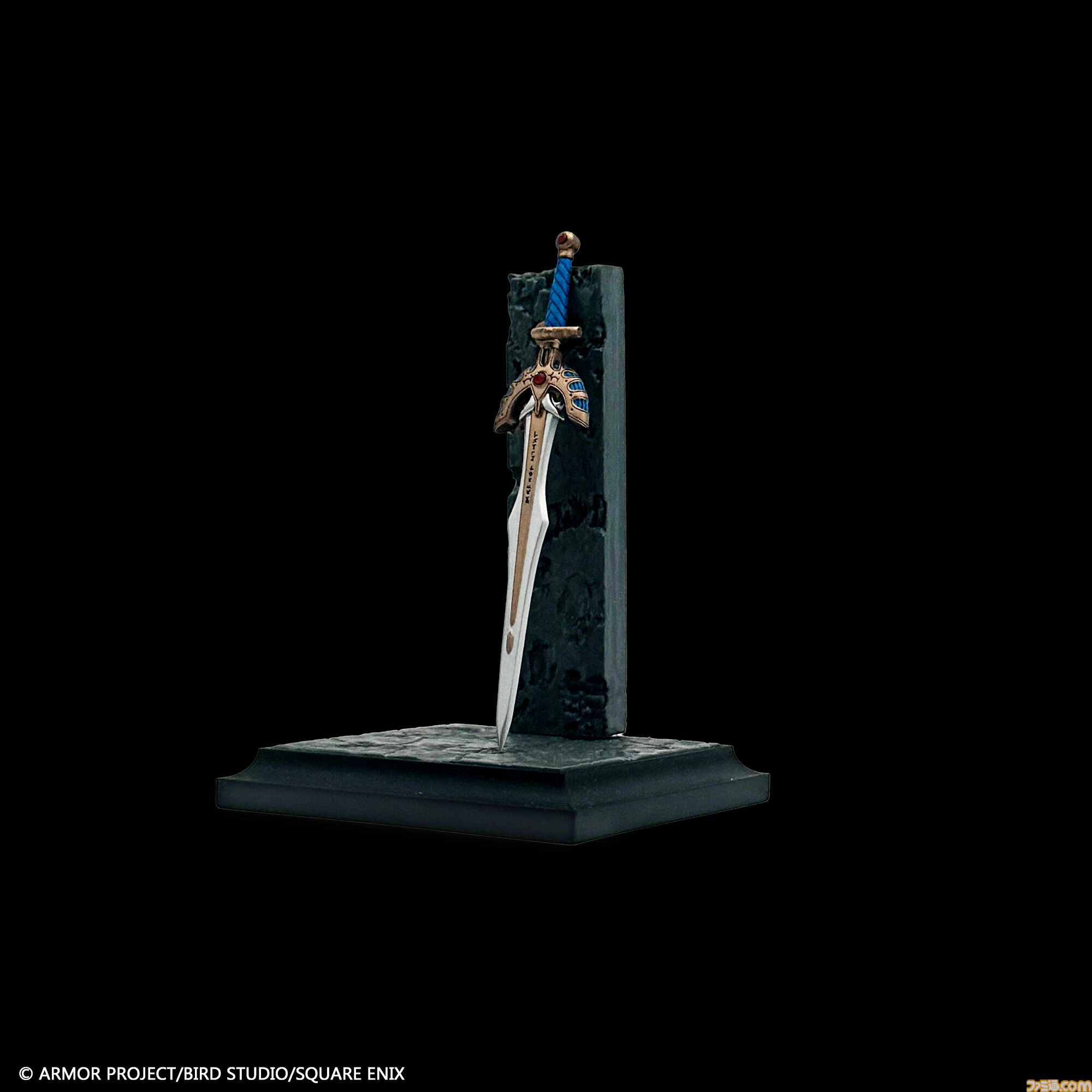 ドラクエ』武器フィギュアが近日予約開始。第1弾ではロトの剣、ロトの