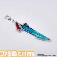 『FF10』ティーダが装備するフラタニティがキーホルダーに。ティーダ、ユウナをモチーフとしたバッグも新登場
