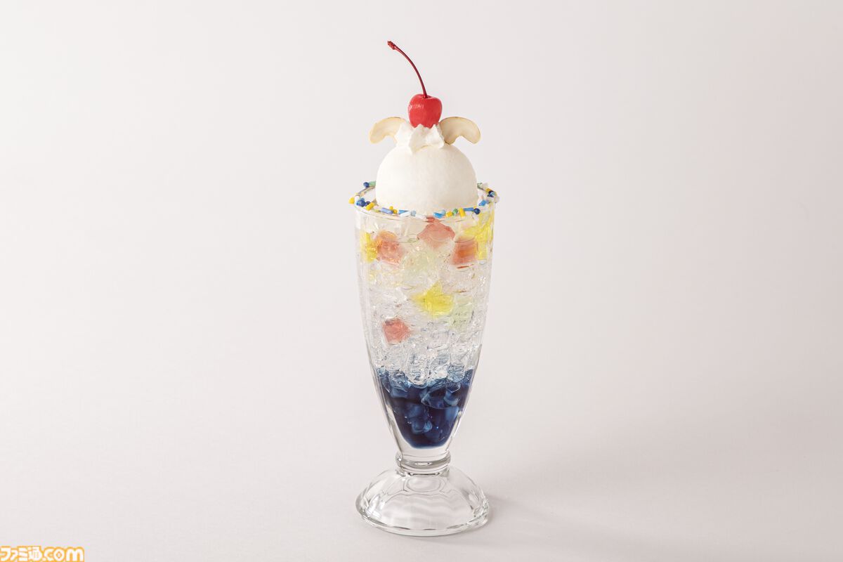 “細田守の原点/展”併設のテーマカフェ“OZ cafe”のメニューが公開。キングカズマのパフェや雨と雪の雪山パスタなど、作品世界を楽しめるフードがラインアップ