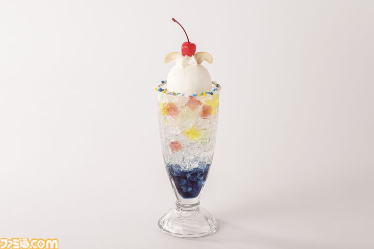 “細田守の原点/展”併設のテーマカフェ“OZ cafe”のメニューが公開。キングカズマのパフェや雨と雪の雪山パスタなど、作品世界を楽しめるフードがラインアップ