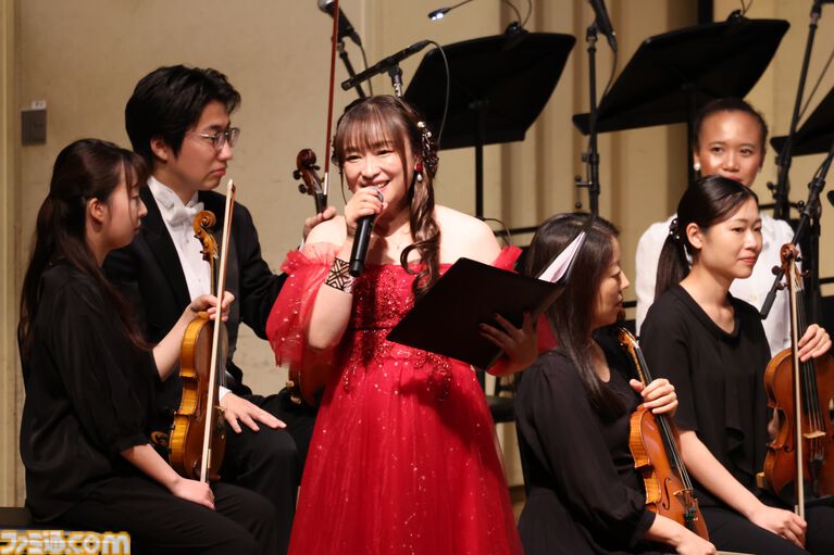 『シュタインズ・ゲート』数々の名シーンを彩った楽曲たちをフルオーケストラの演奏で堪能。いとうかなこさん、Ayumuさん（Zwei）、今井麻美さんによる歌唱パートも