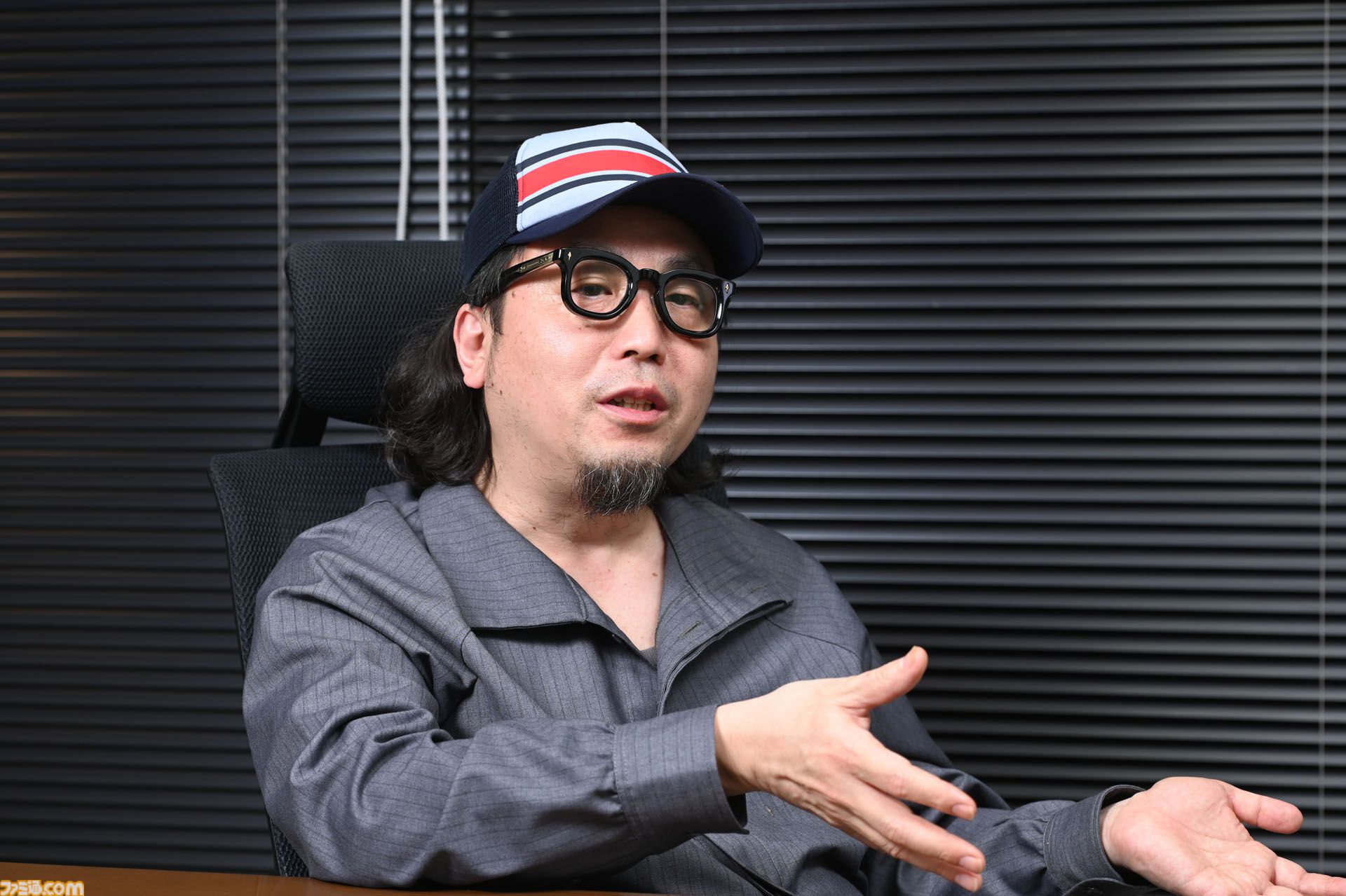 『バーチャファイター クロスロード』インタビュー。アドベンチャーと対戦格闘の融合とはどういうことか。主人公は4人でパイの姿も。気になることを山田Pに全部訊いてみた