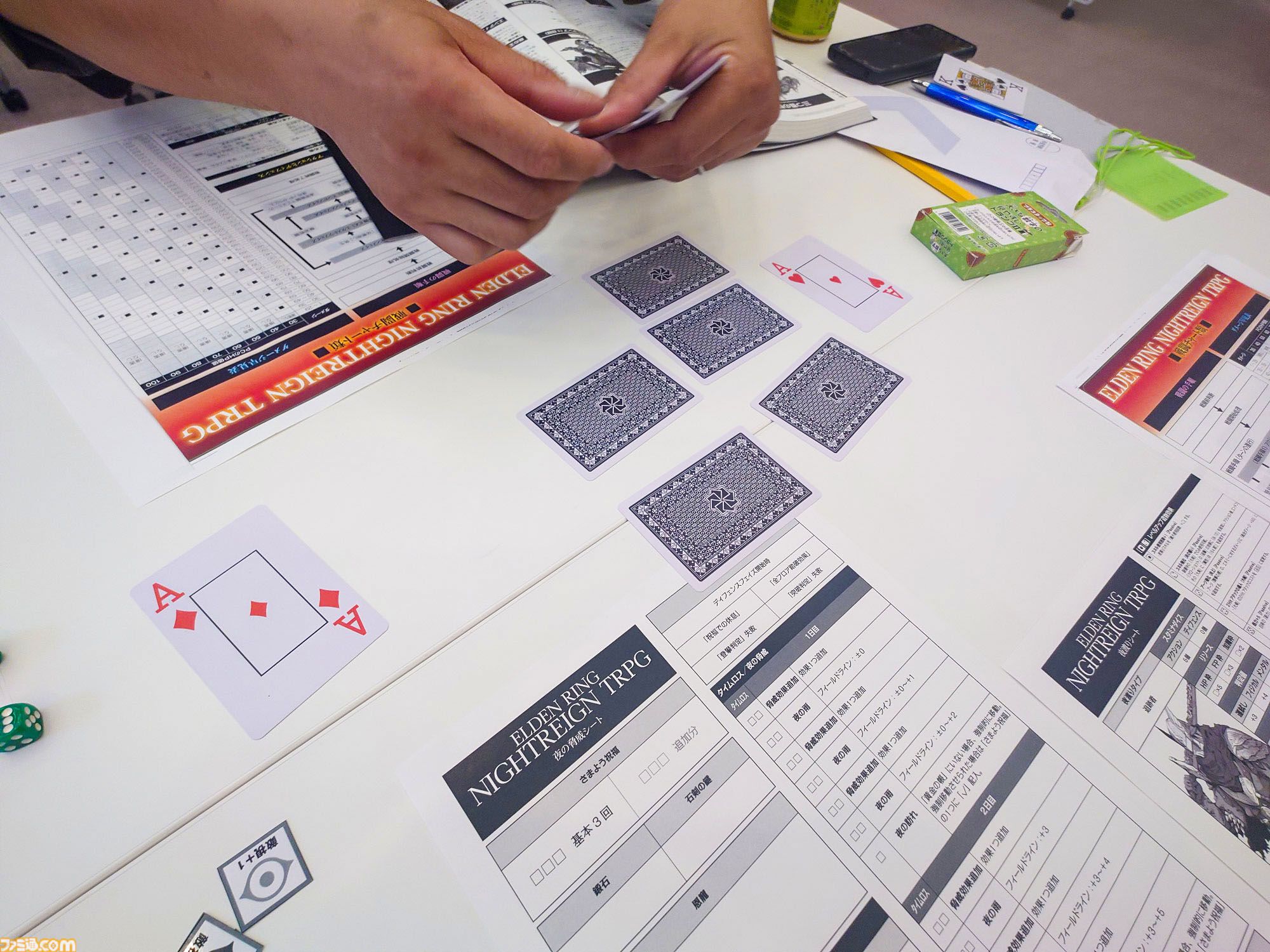 『エルデンリング ナイトレイン TRPG』戦闘は緊張の連続、モブ戦は一瞬。探索はサイコロの出目。マジカル無頼漢もいる。アクションが苦手でもこっちの『NIGHTREIGN』なら大丈夫