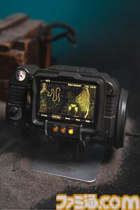 『フォールアウト』Pip-Boy 3000のオフィシャルレプリカが6月19日発売。高精細なIPS液晶ディスプレイを搭載した1:1スケール