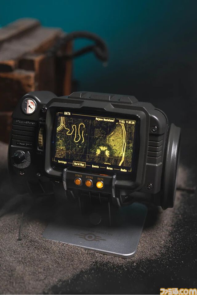 『フォールアウト』Pip-Boy 3000のオフィシャルレプリカが6月19日発売。高精細なIPS液晶ディスプレイを搭載した1:1スケール