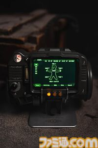 『フォールアウト』Pip-Boy 3000のオフィシャルレプリカが6月19日発売。高精細なIPS液晶ディスプレイを搭載した1:1スケール