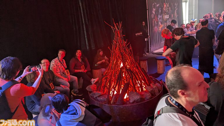 『DbD(デッドバイデイライト)』10周年をお祝いする熱気溢れるリアルイベントの模様を大量の写真とともに詳細リポート。コスプレやアート展示、ジェンソンの家も再現!