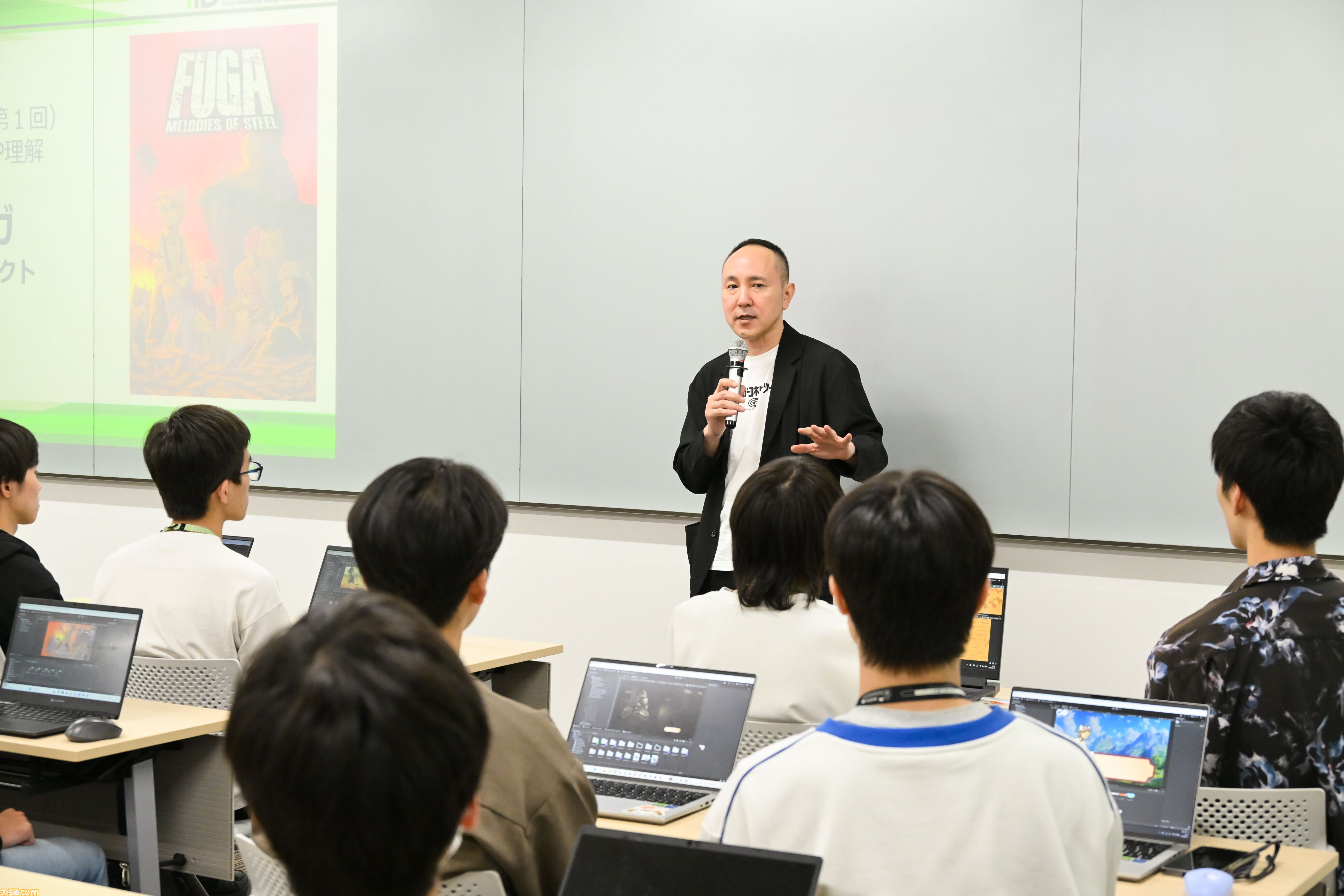 『戦場のフーガ』本物のゲームデータを丸ごと提供。CC2松山洋氏×大舘隆司氏が仕掛ける、東京情報デザイン専門職大学がガッツリ本気の産学連携授業を実施