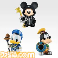 『キングダム ハーツ』キーブレードのチャームコレクションが25周年一番くじで再登場。新たに王様（ミッキー）のキーブレード、ボンドオブフレイム、アルテマウェポンなど追加