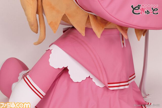『カードキャプターさくら』の超特大ぬいぐるみが登場、高さはおよそ100cm。7月3日11時より予約開始【巨大ですわ、さくらちゃん】