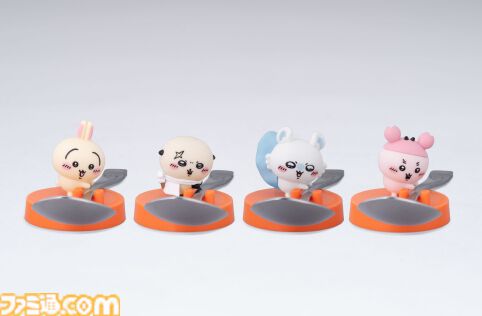 『ちいかわ』ココイチコラボが7月16日開催。ココイチのスプーンをおけるフィギュアやコラボカレー皿、オリジナル島カレーなどが登場
