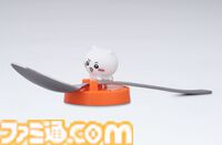 『ちいかわ』ココイチコラボが7月16日開催。ココイチのスプーンをおけるフィギュアやコラボカレー皿、オリジナル島カレーなどが登場