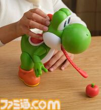 『スーパーマリオ』ヨッシーの舌がリアルに伸びる。フルーツをキャッチするギミック付きフィギュアが海外で展開