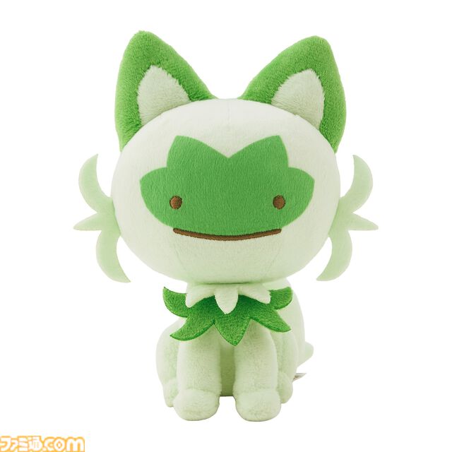 『ポケモン』メタモンがニャオハに“へんしん”。姿は完璧でも顔はメタモンのままでかわいい。メタモンの新作ぬいぐるみ＆マスコットがポケセンで7月11日発売