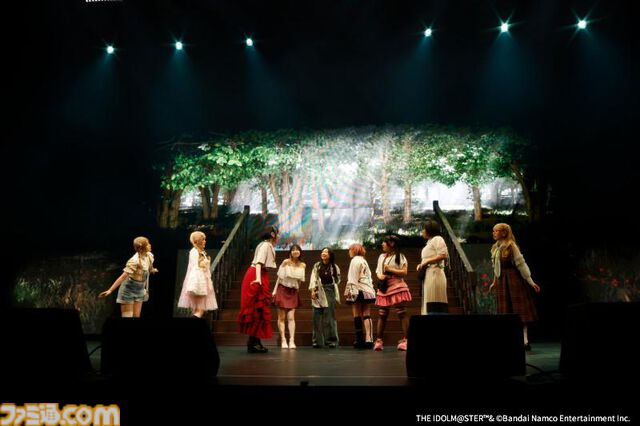 『デレミュ』第2弾“DERE of the DEAD”リポート。最後の希望を託された“りあむ”がオタクたちとゾンビの館の主に立ち向かう。客席を巻き込んだ演出盛りだくさんで没入感満点のステージ
