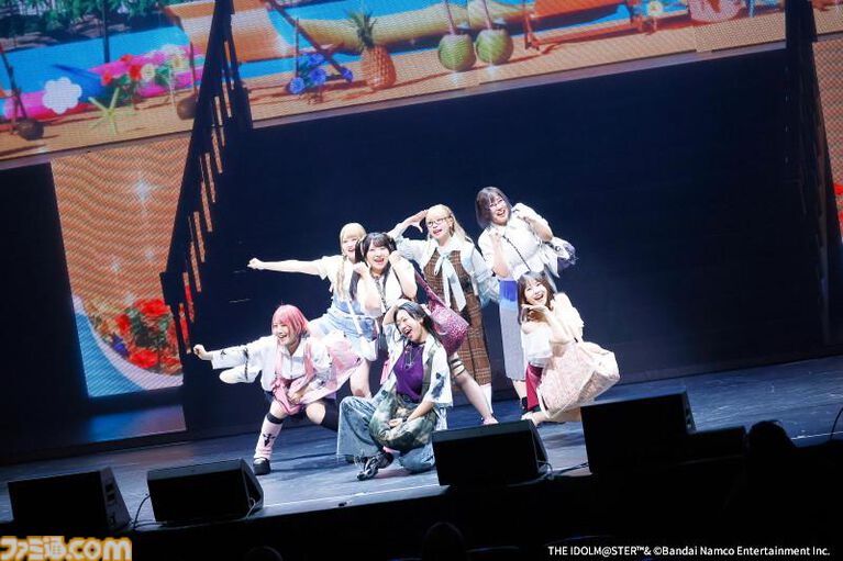 『デレミュ』第2弾“DERE of the DEAD”リポート。最後の希望を託された“りあむ”がオタクたちとゾンビの館の主に立ち向かう。客席を巻き込んだ演出盛りだくさんで没入感満点のステージ