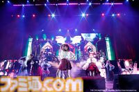 『デレミュ』第2弾“DERE of the DEAD”リポート。最後の希望を託された“りあむ”がオタクたちとゾンビの館の主に立ち向かう。客席を巻き込んだ演出盛りだくさんで没入感満点のステージ