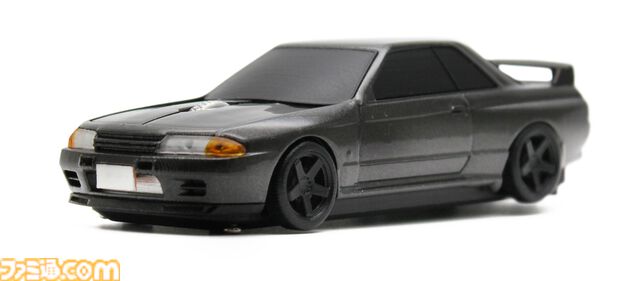 日産スカイラインGT-R（BNR32）を再現した無線マウスがリニューアルして再登場。付属するマウスパッドと専用パッケージが一新