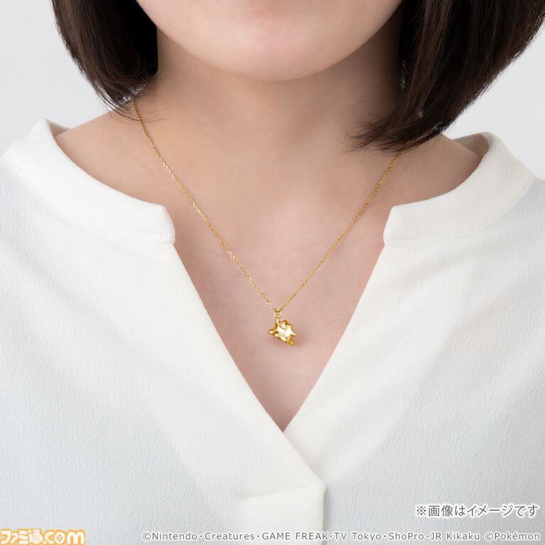 『ポケモン』30周年記念のネックレスが本日(7/10)予約開始。ピカチュウやコイキングがゴールドでリッチに立体化