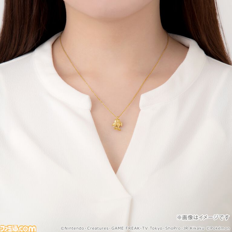 『ポケモン』30周年記念のネックレスが本日(7/10)予約開始。ピカチュウやコイキングがゴールドでリッチに立体化